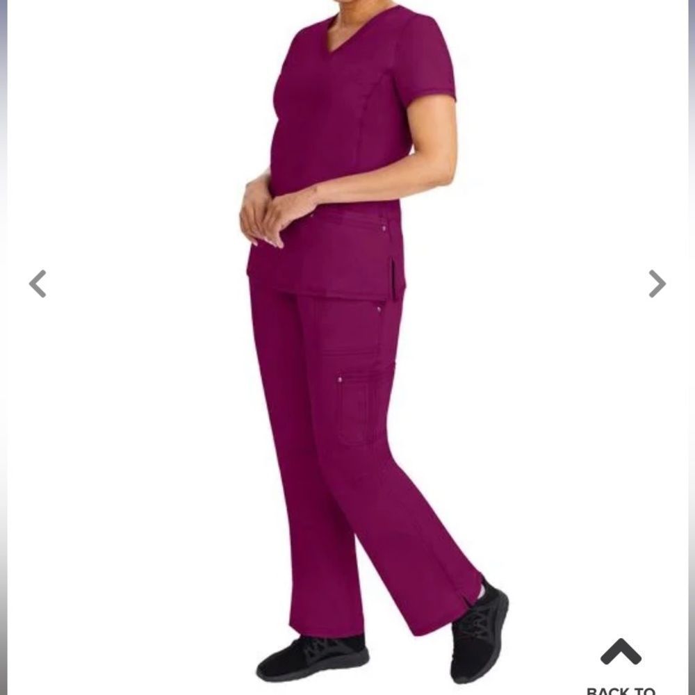 Healing Hands Scrubs Set in Wine